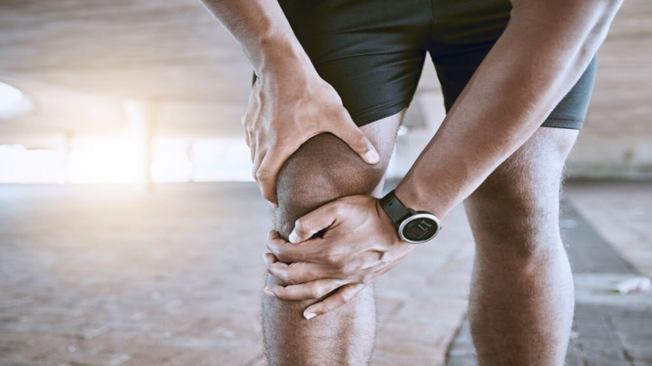 Man with knee pain